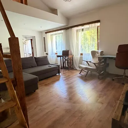 דירה Duplex Garden Loft *
